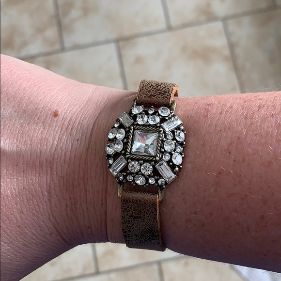 Pendant Bracelet - Picture 4 of 5